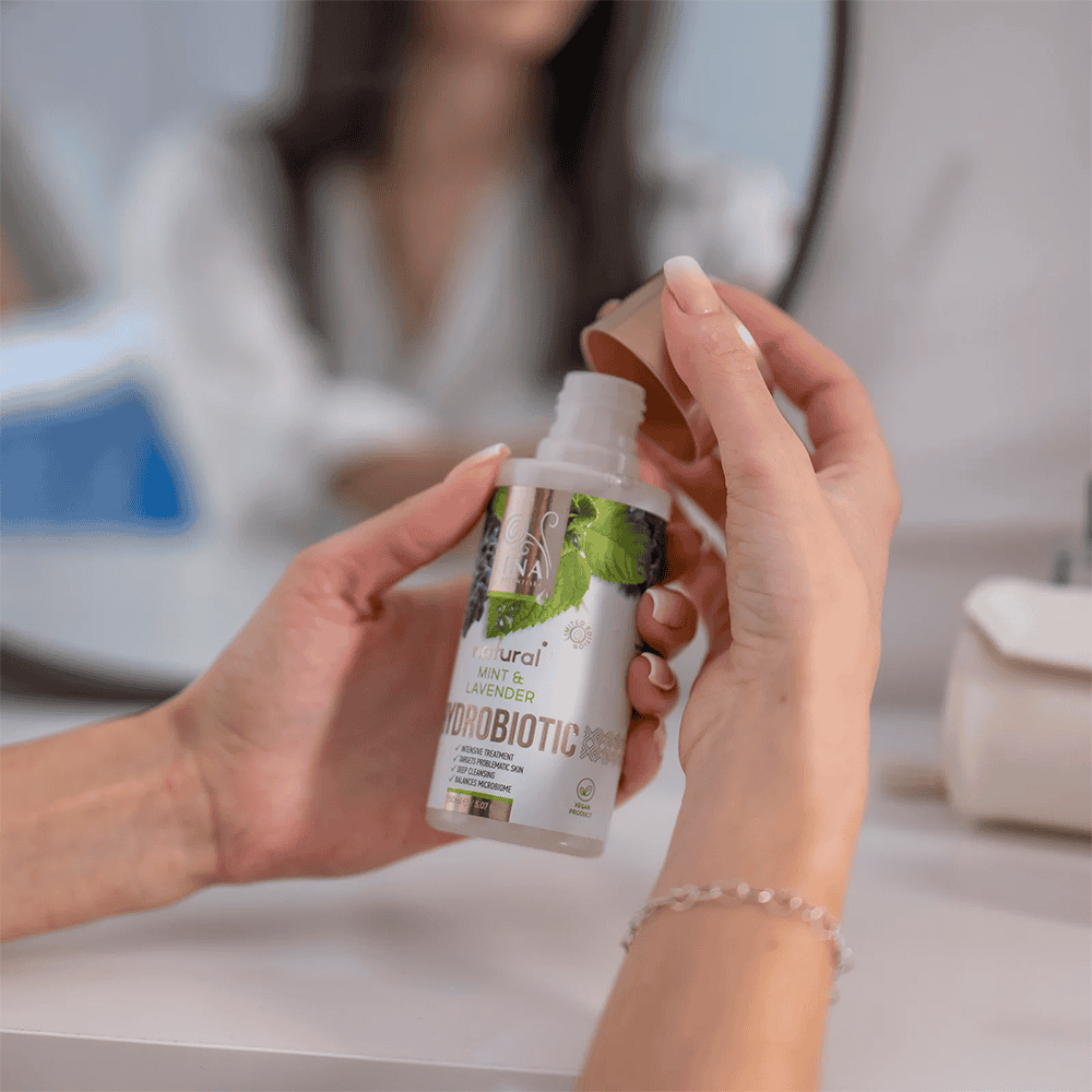 INA ESSENTIALS Hydrobiotic Лавандула и Мента 150 мл